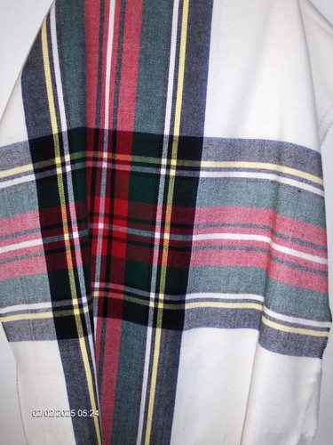 Lauren Ralph Lauren Women's Stewart Plaid Wrap Scarf Rectangle 74"x24" - Picture 2 of 5