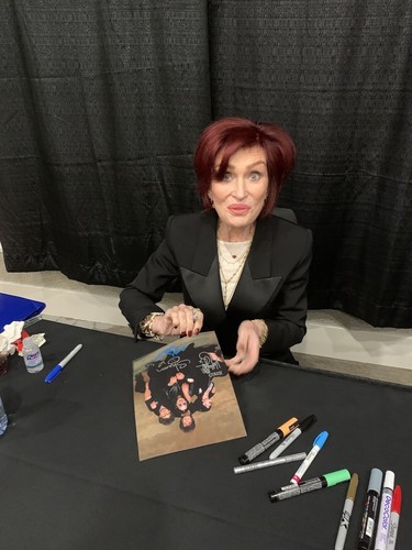 Foto firmada por The Osbournes Ozzy Osbourne Sharon Kelly Jack programa de televisión Beckett Loa - Imagen 8 de 12