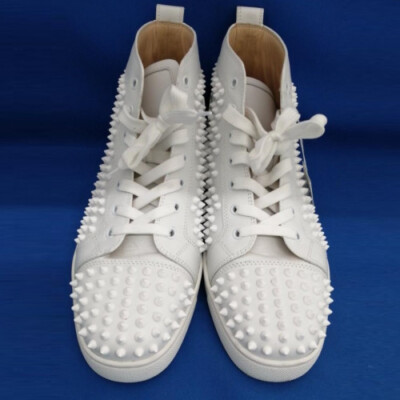 〈特別SALEでチャンス〉Christian Louboutin PYRACLOS FLAT CALF Christian Louboutin LOUIS FLAT CALF/SPIKES in White, US 9.5
