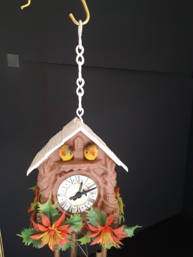 Vintage Christmas Cuckoo Clock Wind Chimes 34-6A Hong Kong Plastic in box - Picture 9 of 16