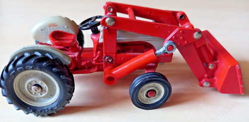 MODELLINO TRATTORE FORD 8N F-3 VINTAGE VEHICLES FROM ERTL 3586G - Foto 11 di 15