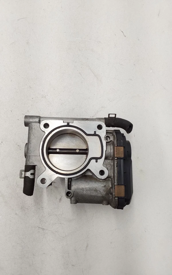 2003-2005 Mazda 3 conjunto de corpo do acelerador / 3M4G-AG fabricante de equipamento original - Imagem 2 de 4