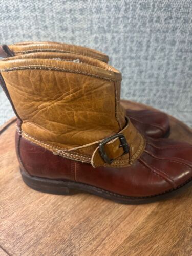 Botas de pato de cuero Frye vintage con detalle de hebilla y forro cálido. Talla 7 - Imagen 3 de 13