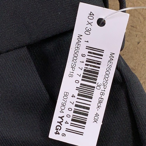 Amazon Essentials Men's 40 X 30 Classic-Fit Black Flat-Front Dress Pants NWT - Picture 3 of 8