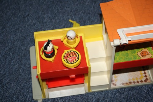 Vintage Fisher Price Play Family Village With Cross Walk Figures Vehicles & Mail - Picture 5 of 15