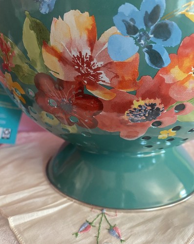 NUEVO CON ETIQUETAS PIONEER MUJER VERDE AZULADO FLOR SILVESTRE CAPRICHOSO 5 CUARTOS COLADOR 11" - Imagen 6 de 13
