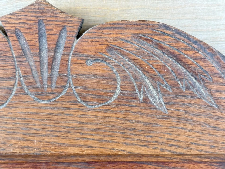 Antiguo roble de madera tallado a mano vintage? Salvamento de desplazamiento de pedimento - 24" Foto 4 de 4