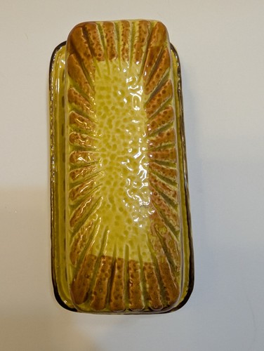 Plato de mantequilla de cerámica esmaltado amarillo y miel Sunburst texturizado de colección - Imagen 11 de 14