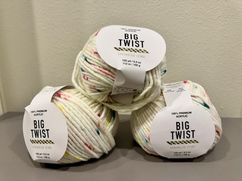 ** Lot Of 3 ** Big Twist Sprinkled Icing Favorite Sweater, 5.3 Oz 122 Yds Ea NEW