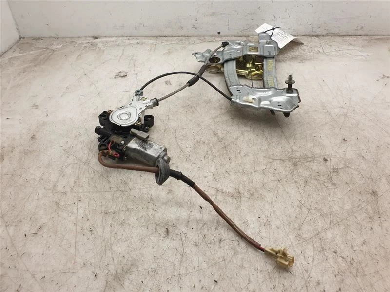 2002 LEXUS SC430 СО СТОРОНЫ ВОДИТЕЛЯ ЗАДНЯЯ ДВЕРЬ СТЕКЛОПОДЪЕМНИК И МОТОР  - Изображение 3 из 4