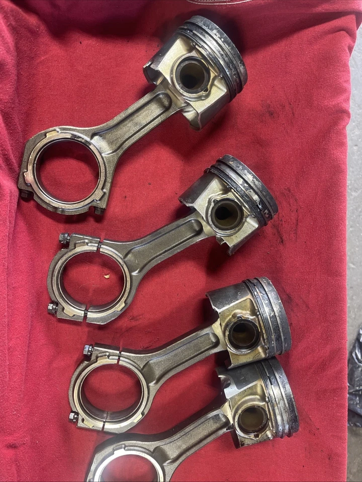 Piston and Connecting Rod Standard 08-10 Ford F-250 Super Duty 6.4 L OEM - Image 2 of 4