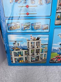FACTORY SEALED 2014 RETIRED LEGO CITY POLICE STATION SET-BOX HAS DAMAGE-SEE PICS