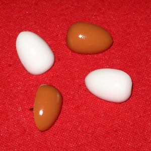 COUNTRY-FARM-DAIRY-EGG-PUSH-PINS-TACKS-BULLETIN-MEMO-MESSAGE-MEMORY-CORK-BOARD