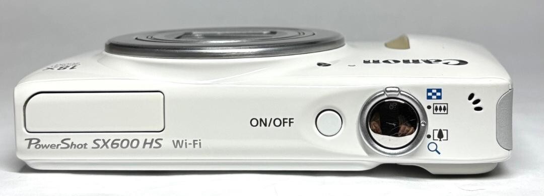 Canon PowerShot SX600 HS White 16MP Digital Camera 18x
