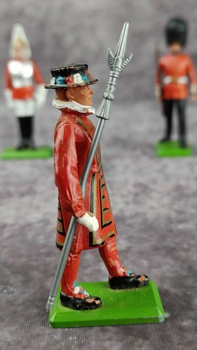 Vintage Spielzeug Metall Royal Guard, Beefeater, Horse Guard, Britains 70er Jahre - Bild 8 von 11