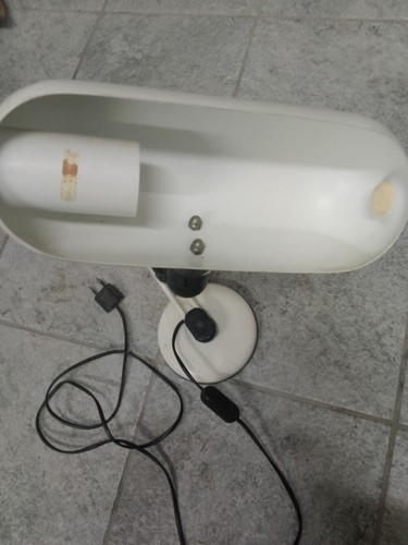 INTROVABILE LAMPADA VINTAGE PER COLLEZIONISTI - Foto 2 di 11
