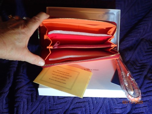Dooney & Bourke Florentine Large Zip Around Wristlet Wallet W/ Dooney Box Salmon - Picture 8 of 20