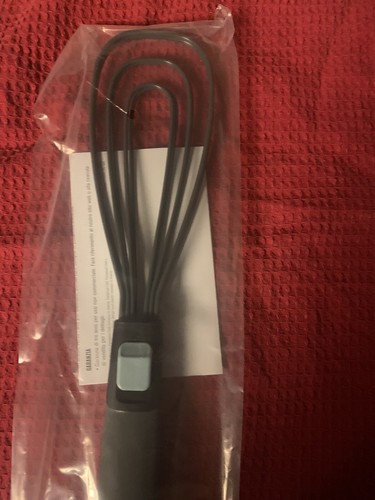 Pampered Chef Whisk Tongs New Item NIB - Picture 2 of 3