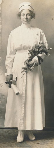 Antique RPPC Real Photo Postcard Nurse Capping Pinning Graduation Woman Flowers - Picture 7 of 7
