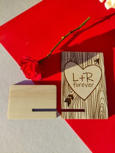 Personalized Wooden Table Sign, Tree Trunk Design, Custom Heart Couple Plaques - Picture 4 of 4