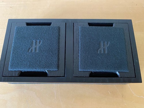 Neu - Uhrenhalter HUBLOT - Holz - 17 X 8,5 X 4 CM - Neu - Picture 3 of 8
