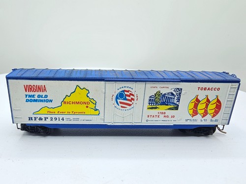 Kadee Micro-Trains N Scale Gauge 50' Bicentennial Box Car Commemorative Train - Picture 114 of 226