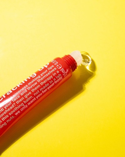 Stop Cracking Up lip balm - Picture 2 of 2