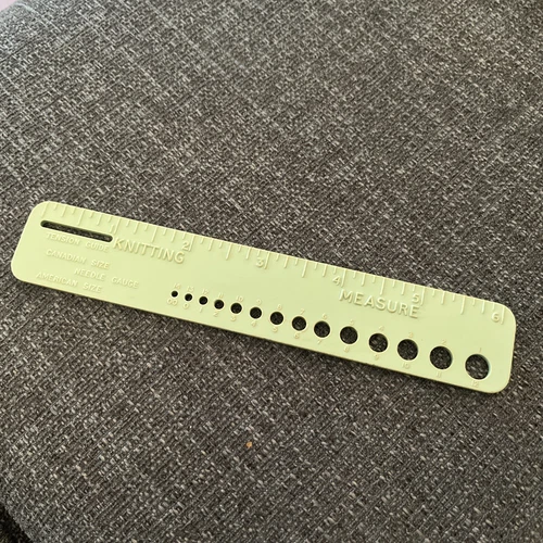 Mary Maxim Like Knitting Measure Needle Gauge Tension Gde Canada US/French Sizes