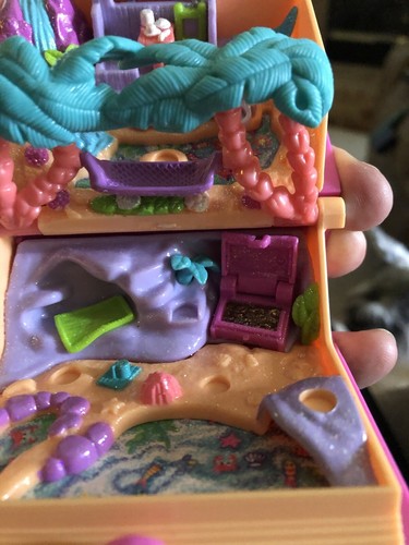 Polly pocket glitter island compact only - Picture 6 of 6