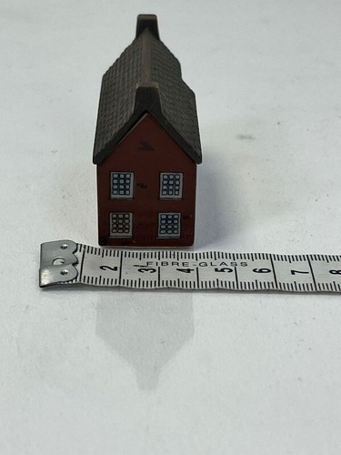 Wade Whimsey on why The Manor House 1980-87 - Bild 2 von 8