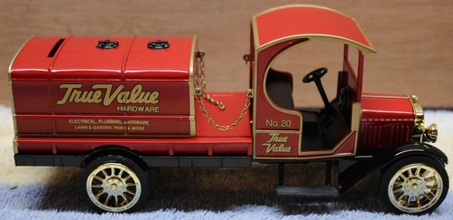 TRUE VALUE HARDWARE STORES 1919 GMC TANKER truck New In Box BY ERTL - Picture 3 of 13