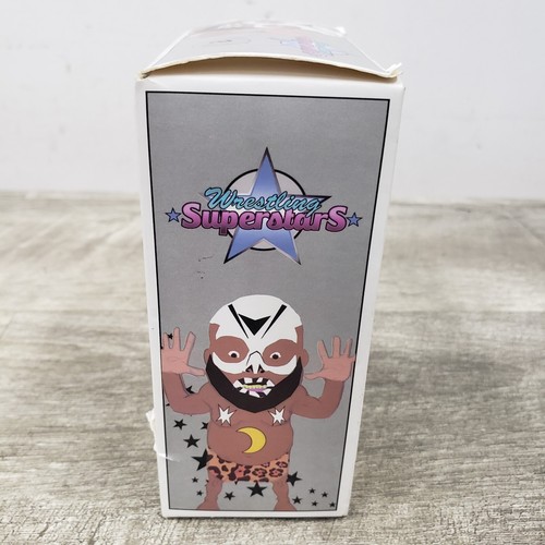 *Caja abierta* Estatuilla de Kamala Botín de Lucha Libre - Firmada- con Caja - Imagen 16 de 22