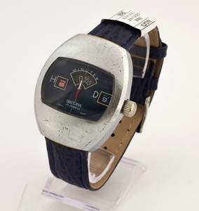 Sicura-RARE-Breitling-Vintage-Jump-hour-jumping-hour-digital-Swiss-made-watch