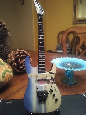 ESP カスタムオーダー品？　kirk hammett風 Signature Series Spotlight – Kirk Hammett (Metallica) | ESP