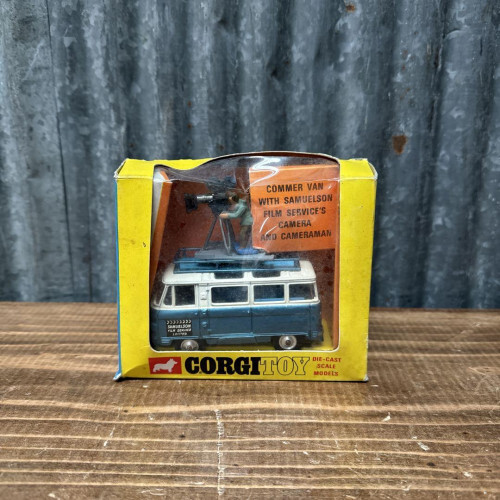 【中古】CORGI TOYS COMMER BUS 2500 SERIES s-l400.jpg