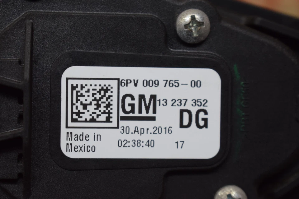 2014-2020 CHEVROLET IMPALA ACCELERATOR GAS PEDAL POSITION SENSOR 13237352 OEM - Image 3 of 4