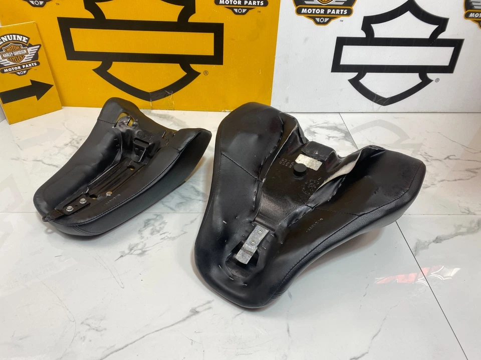 Asiento de pasajero Harley Softail Fat Boy estándar Cross Bones OEM 06-17 Foto 4 de 4