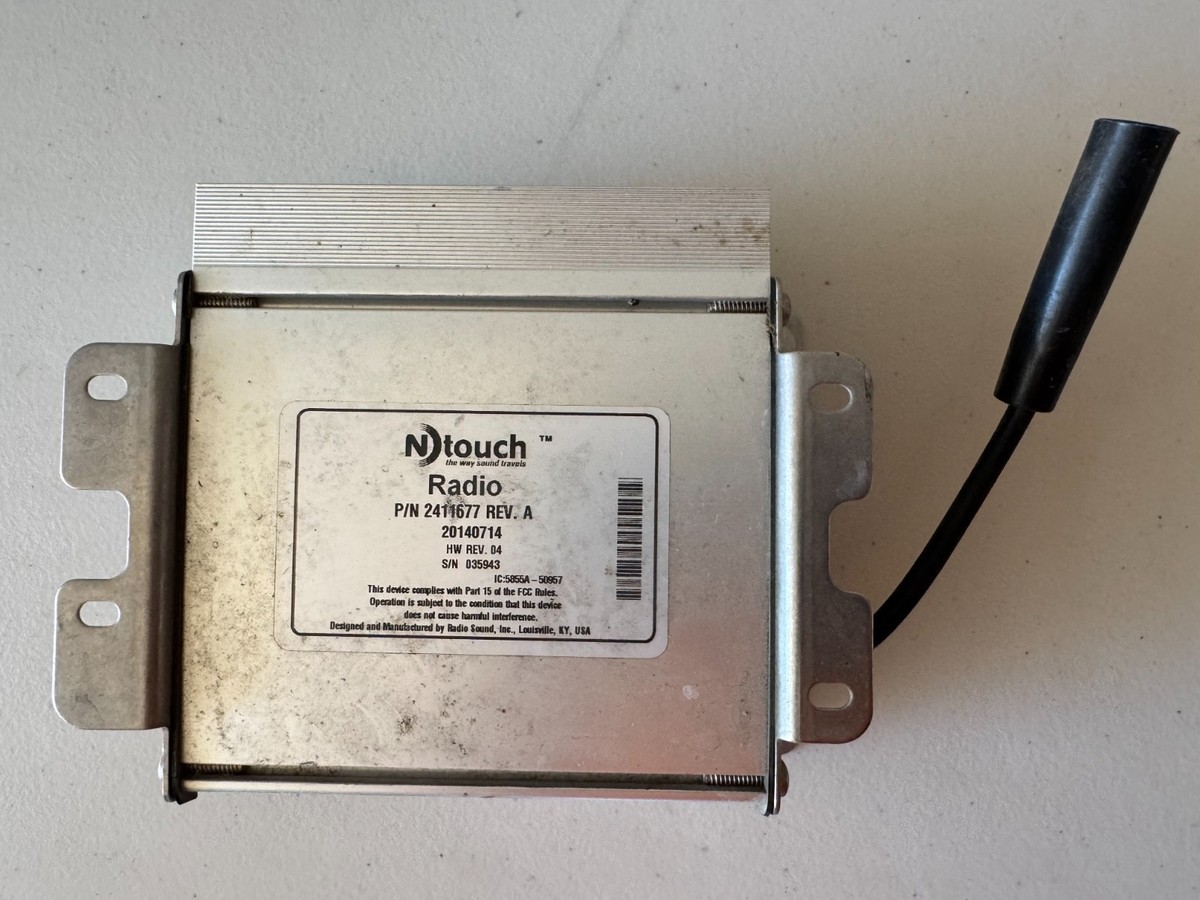 2012 Victory Cross Country Ntouch Radio 2411677 Module System for