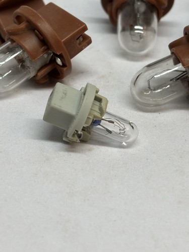 98 01 Dodge RAM 1500 Speedometer Instrument Cluster Bulb And Socket Lamp 8 - Bild 5 von 11