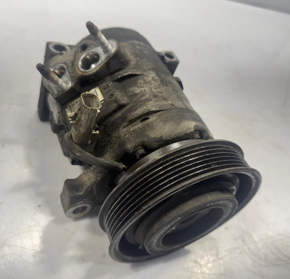 Compresor de aire acondicionado Chrysler Town & Country 2005-2007 p/n 05005442ad genuino OEM Foto 3 de 4