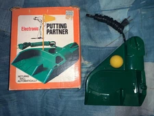 Vintage Oscar Electronic Putting Partner JR-100 Golf Ball Return w/ Ball & Box!