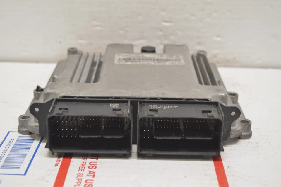 Unidad de módulo de control del motor Ford Focus FM5A-12A650-AEA 2014-2016 ECM C76 040 Foto 2 de 4