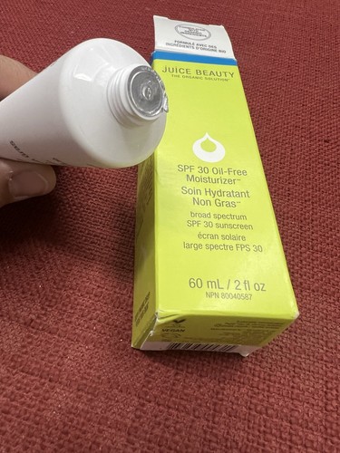 Juice Beauty Oil-Free Moisturizer SPF 30 2 oz - Picture 2 of 2