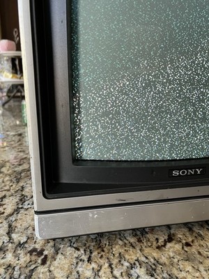 Vintage Sony Trinitron Color CRT TV Model KV-1222RS 12” With
