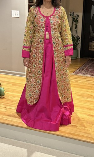 Gorgeous Hot Pink Lehenga Choli With Embroidered Yellow/Pink Net Jacket - Picture 4 of 9
