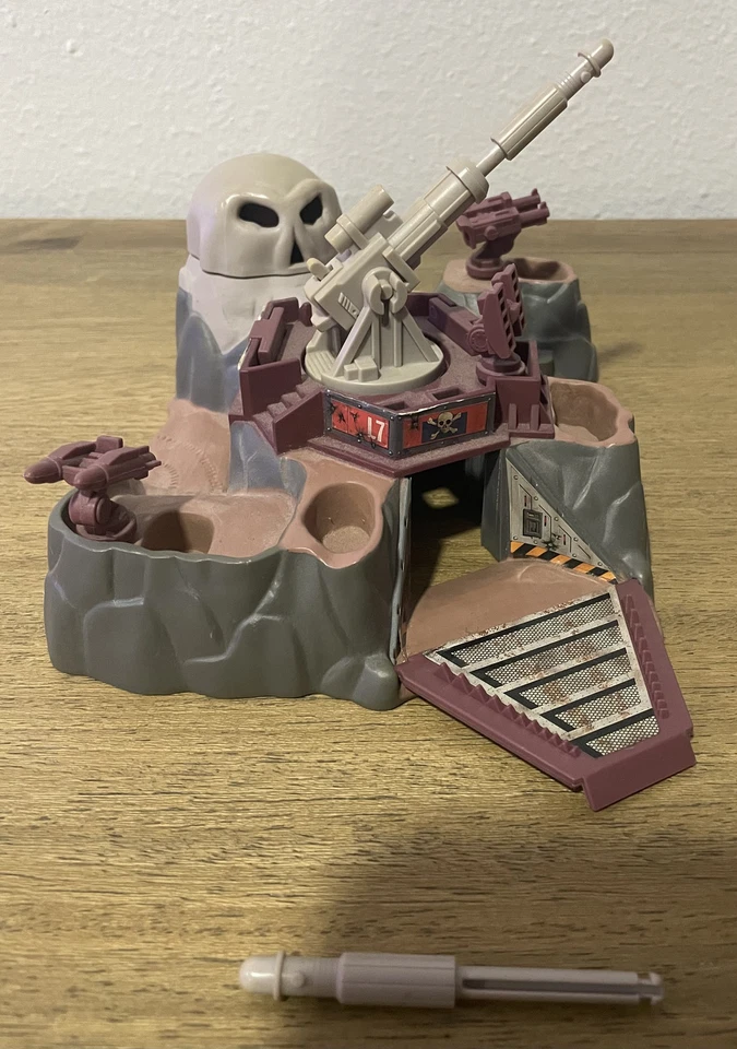 Vintage Micro Machines Military Battle Zones: Skull Canyon - 100% Complete - Image 2 of 3