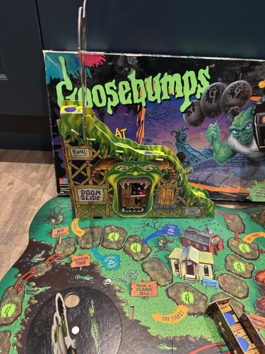 Juego de mesa Goosebumps One Day At Horrorland 1998 MB RETRO VINTAGE - Imagen 9 de 12