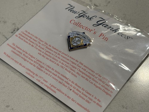 2007 New York Yankees Old Timers Day pin Yankee Stadium 1977 30th Anniversary - Picture 7 of 11