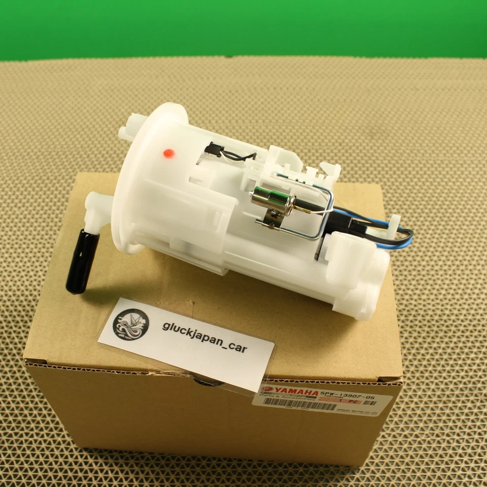 Bomba de combustible original Yamaha YZF-R1 2004-2006 Comp OEM Foto 3 de 4