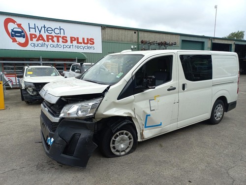 TOYOTA HIACE RADIO/CD/DVD/SAT/TV HEAD UNIT, W/ DISPLAY UNIT, 8IN TOUCHSCREEN, 30 - Picture 6 of 12